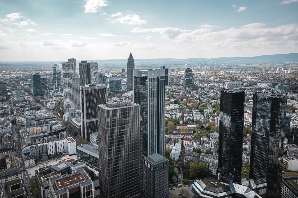 Frankfurter Skyline – professioneller Sicherheitsdienst in Frankfurt am Main